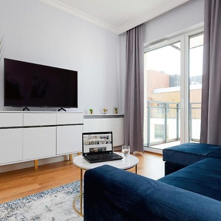 Apartament Dom Przy Okrzei By Renters Prestige 华沙 外观 照片