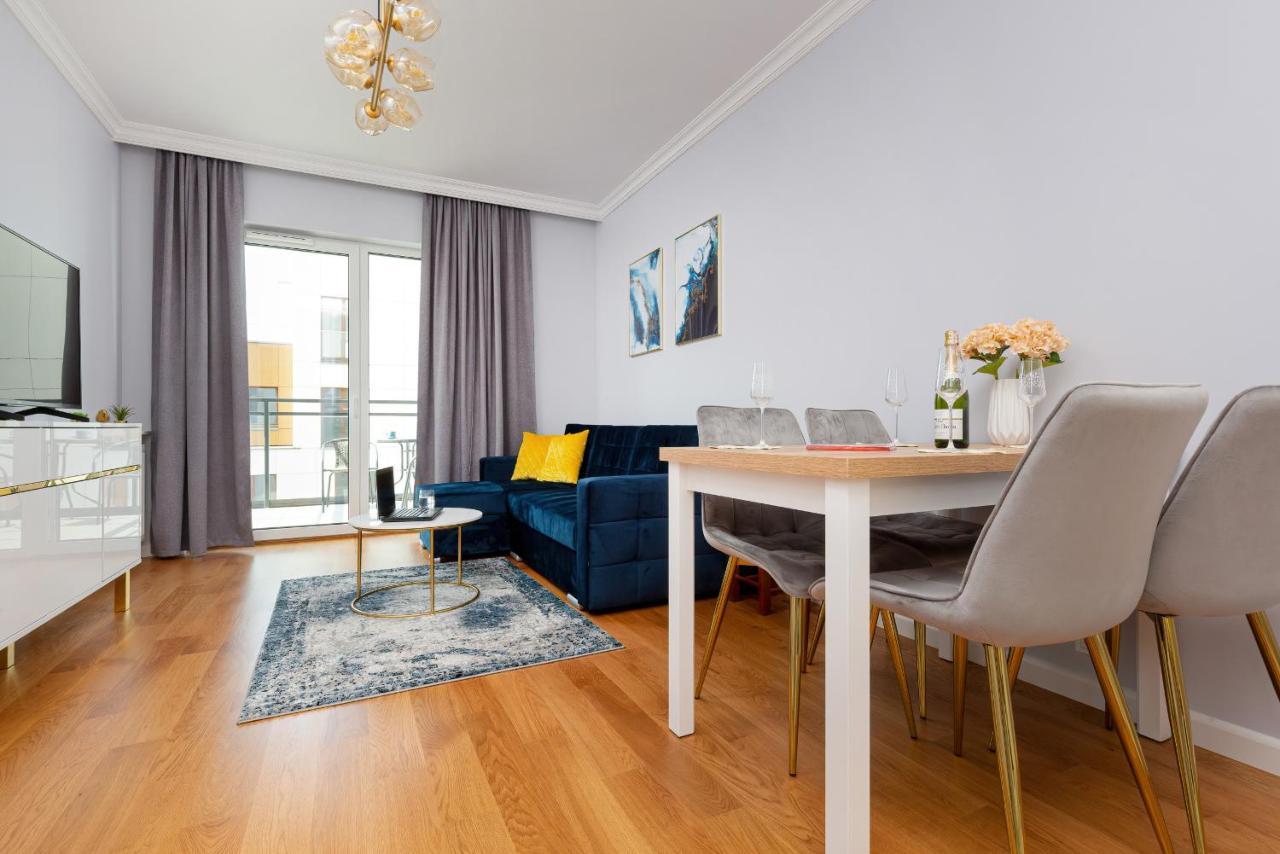 Apartament Dom Przy Okrzei By Renters Prestige 华沙 外观 照片